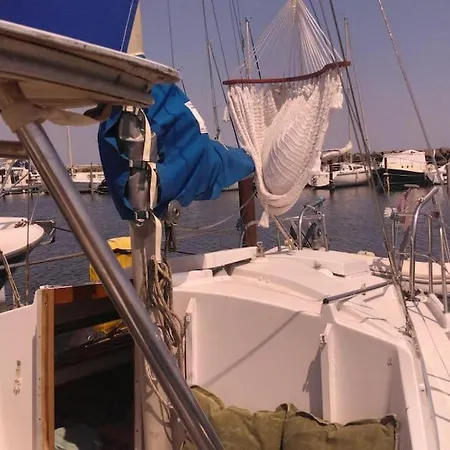 Botel Mental'o Marseillan (Herault)